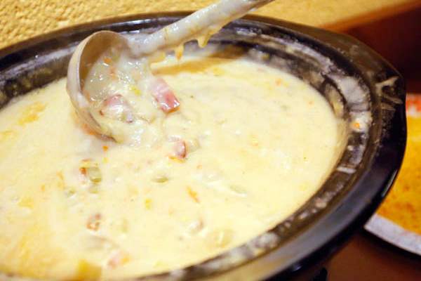 Bacon-and-potato-chowder-3-9