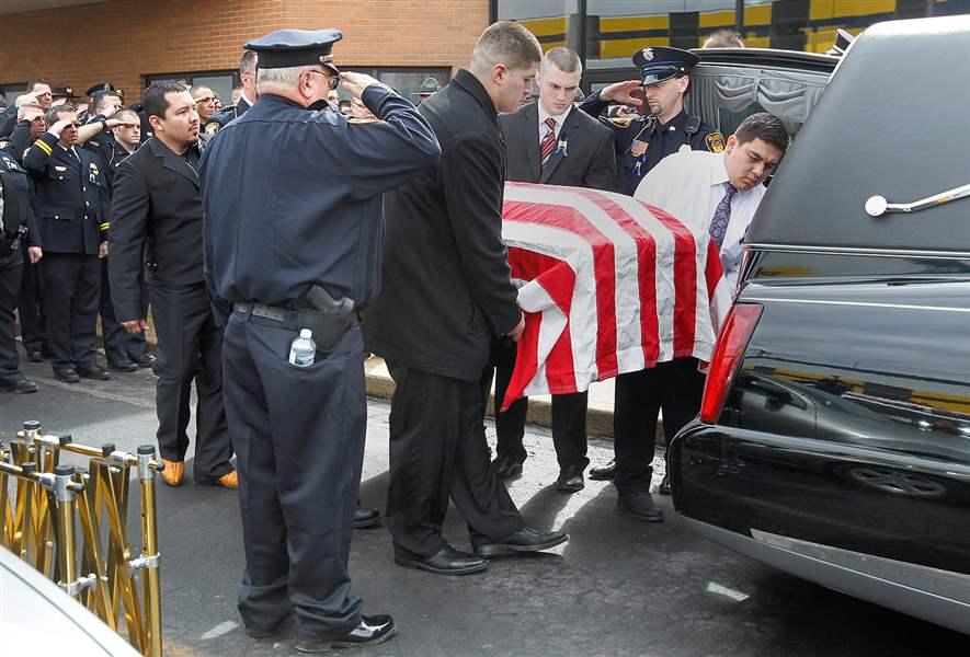 Elmore police officer honored at service The Blade