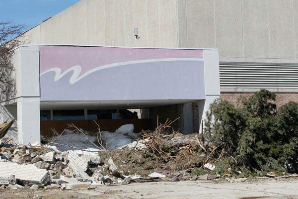 BIZ-sears18p-Woodville-demolition