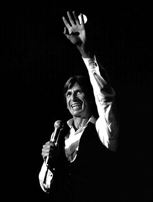 This 1981 photo released by the  Las Vegas News Bureau shows David Brenner at the Riviera. The comedian died Saturday at the age of 78. 