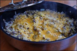 Cheeseburger Pie Skillet is a fast family meal.
