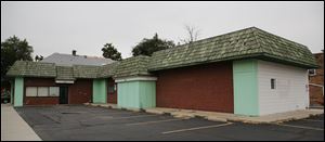 Exterior photo of the Capital Care Network abortion clinic on Sylvania Avenue in Toledo.