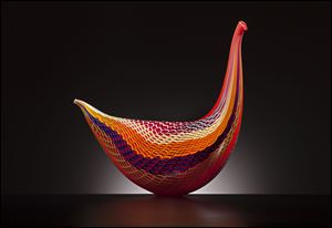 ‘Fenice,’ a glass bird by Lino Tagliapietra. A show of his work opens Friday at the Glass Pavilion.