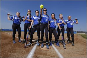 Elmwood is favored to win the Northern Buckeye Conference title with top players, from left, Lindsay George, Madison Arnold, Chelsie Schmitz, Miranda Benschoter, Brandie Vargas, Rebecca Harvey, and Olivia Myers. 