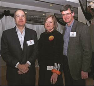 Allan Block, chairman of Block Communications Inc., left, with Sara Jane DeHoff, and Brian Kennedy, Toledo Museum of Art director.