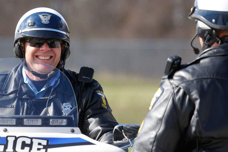 Officer-Scott-Swartz-left-jokes-with-Sgt-Tyson-Coates