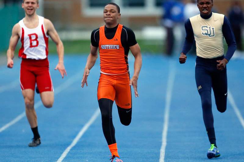 Earl-Armstrong-center-of-Sylvania-Southview-wins-the-400-meter-dash