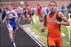 Southview’s Frank Hayes won the 1600 in 4 minutes, 30.33 seconds. He also won the 800 in 1:59.2.