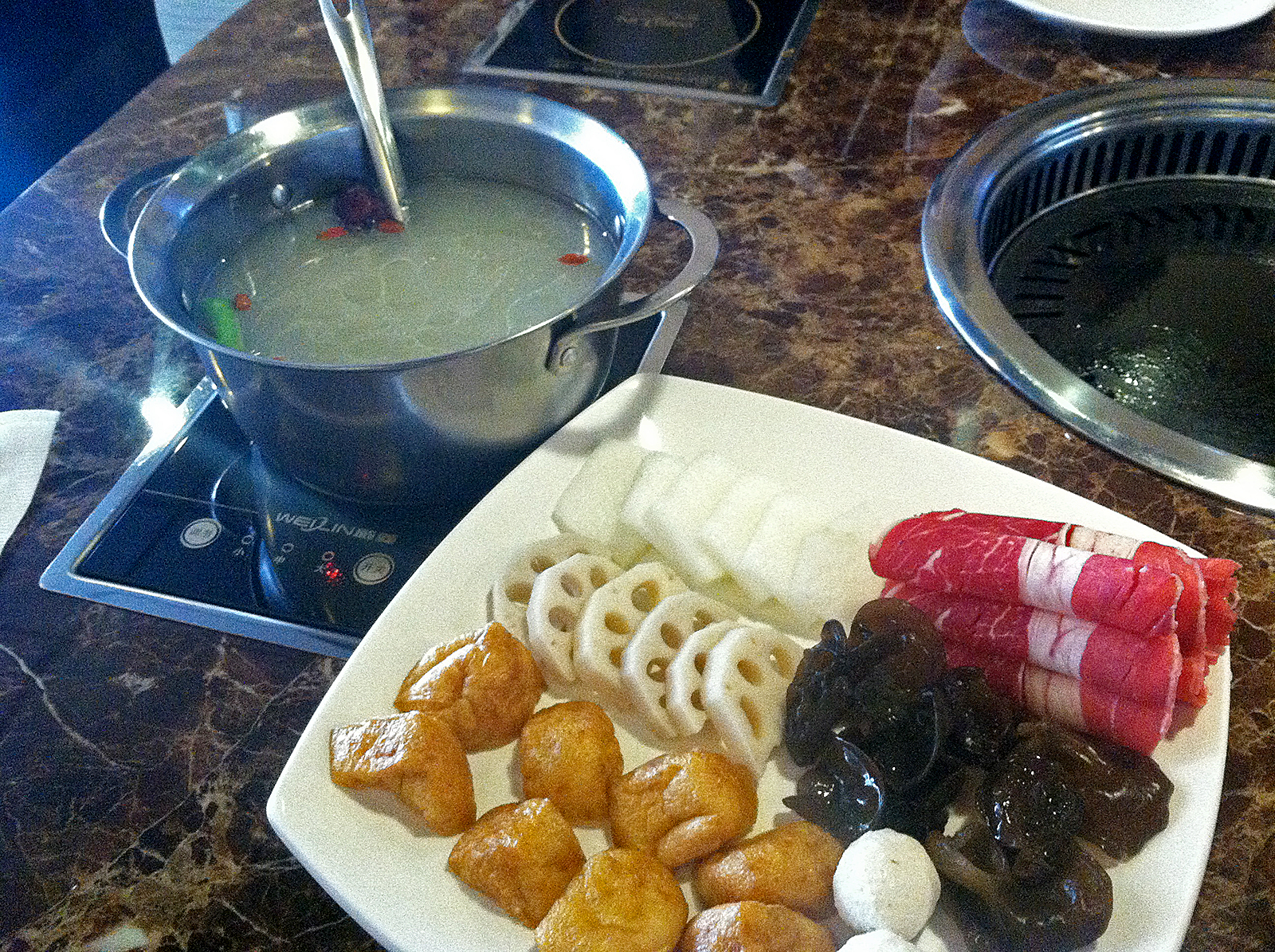 New Asian restaurant should come with instructions - The Blade