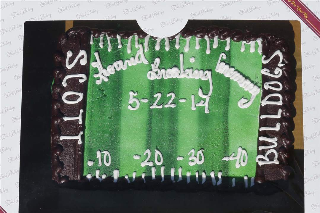 Scott-Stadium-cake