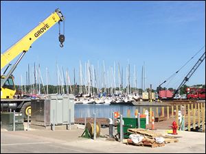 Dock construction forced competitors in the 91st Mills Trophy Race to improvise. The sailors tied up almost 100 boats on ‘‍D Dock’ in the middle of the work zone.
