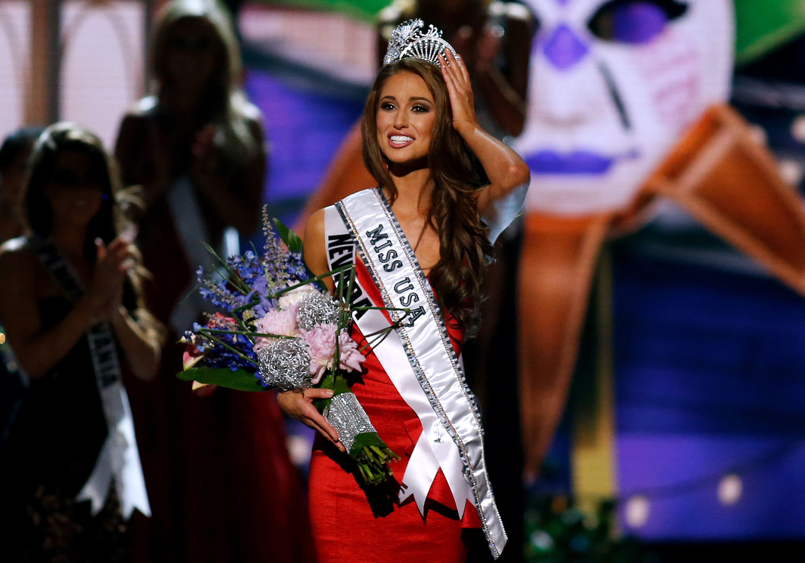 Miss Nevada Nia Sanchez Crowned As 63rd Miss Usa The Blade