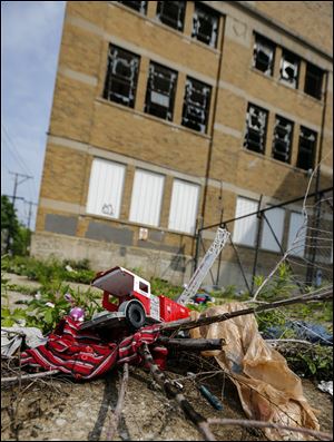 Premier Bedding at 1510 Elm St. in North Toledo reflects the blight afflicting the city. Neighborhoods are in shambles across the compass points. 