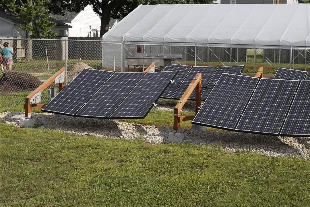 CTY-Findlayfarmxx-solar-panels
