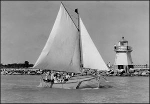 The Port Clinton lighthouse, built in 1896, was removed from the pier in 1952 by a local marina.
