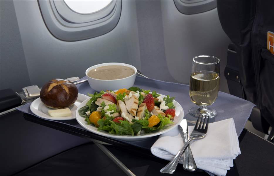 Airlines-First-Class-Meals