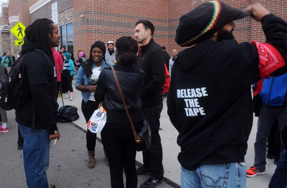 Jury begins review of fatal Ohio WalMart shooting The Blade