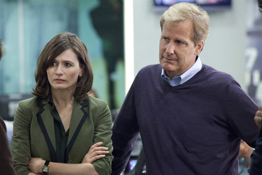 Emily Mortimer's Blonde Hair in "The Newsroom": A Look Back - wide 5