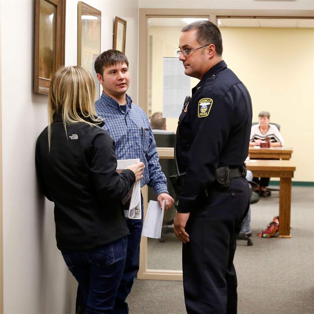 Woodville council meeting The Blade