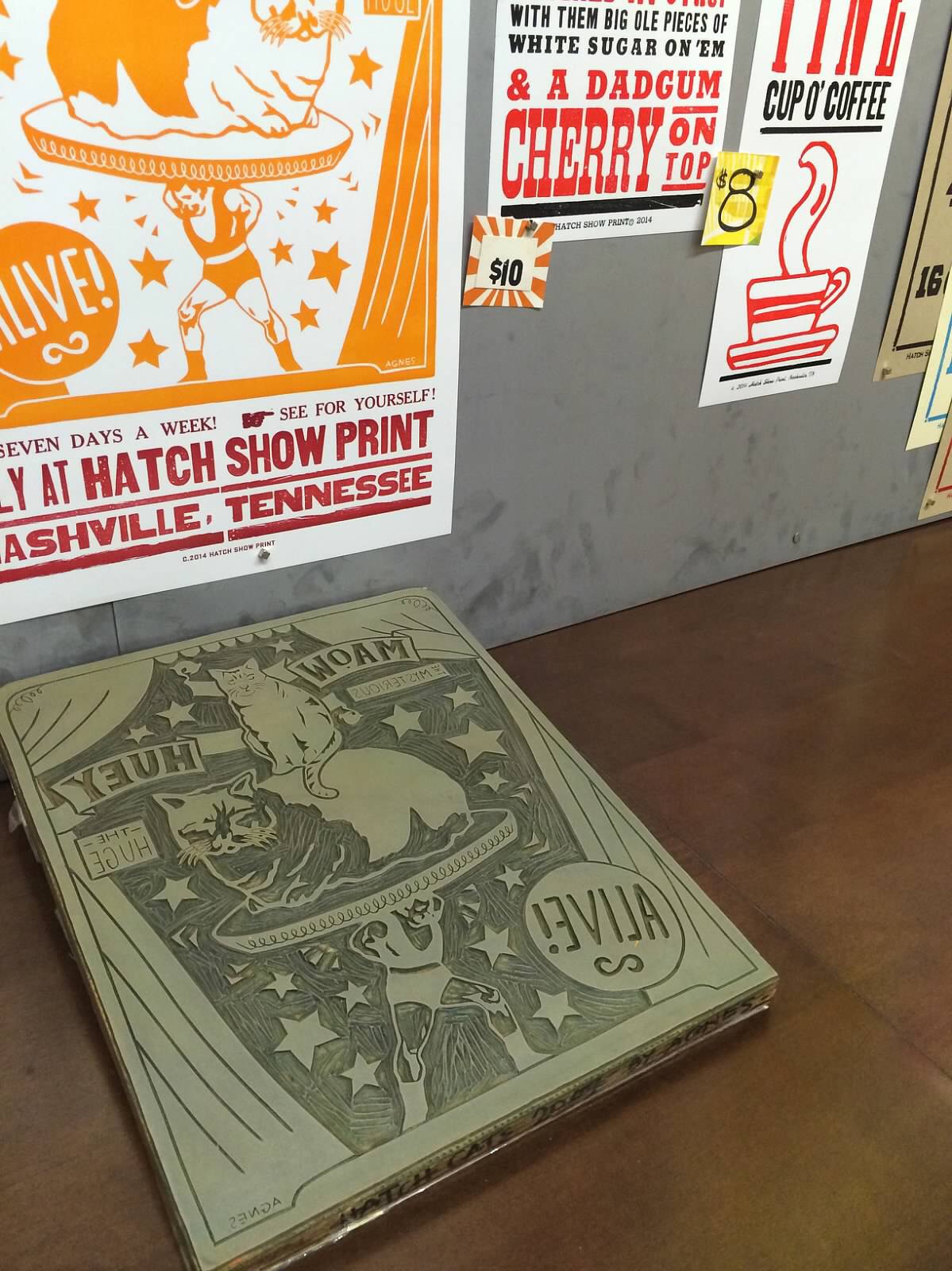BGSU students lend a hand to historic Hatch Show Print shop in