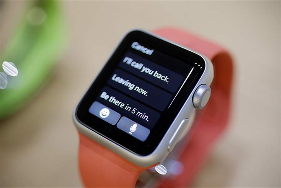 Apple Watch offers digital world at glance on your wrist The Blade