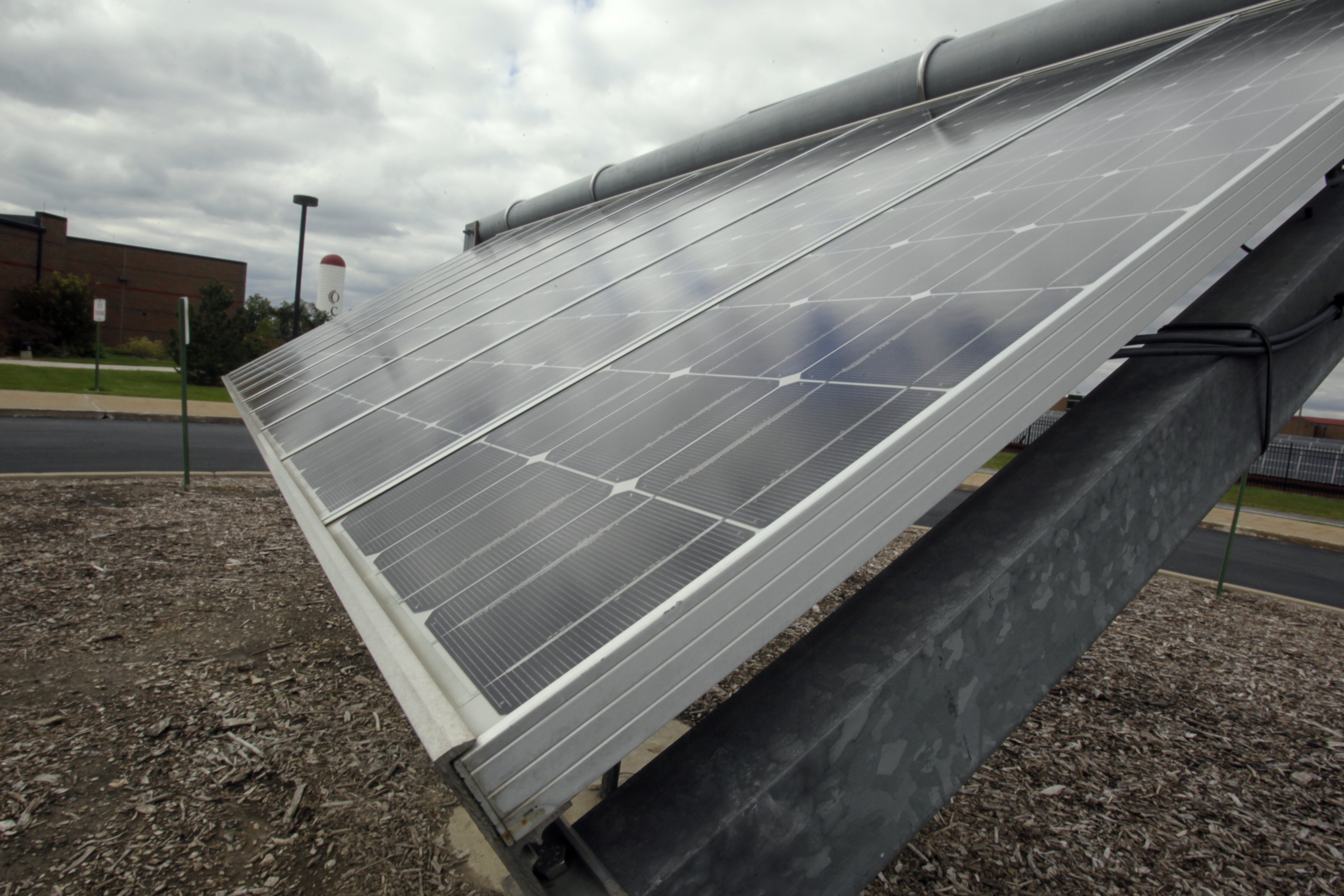 Seminar to focus on solar arrays The Blade