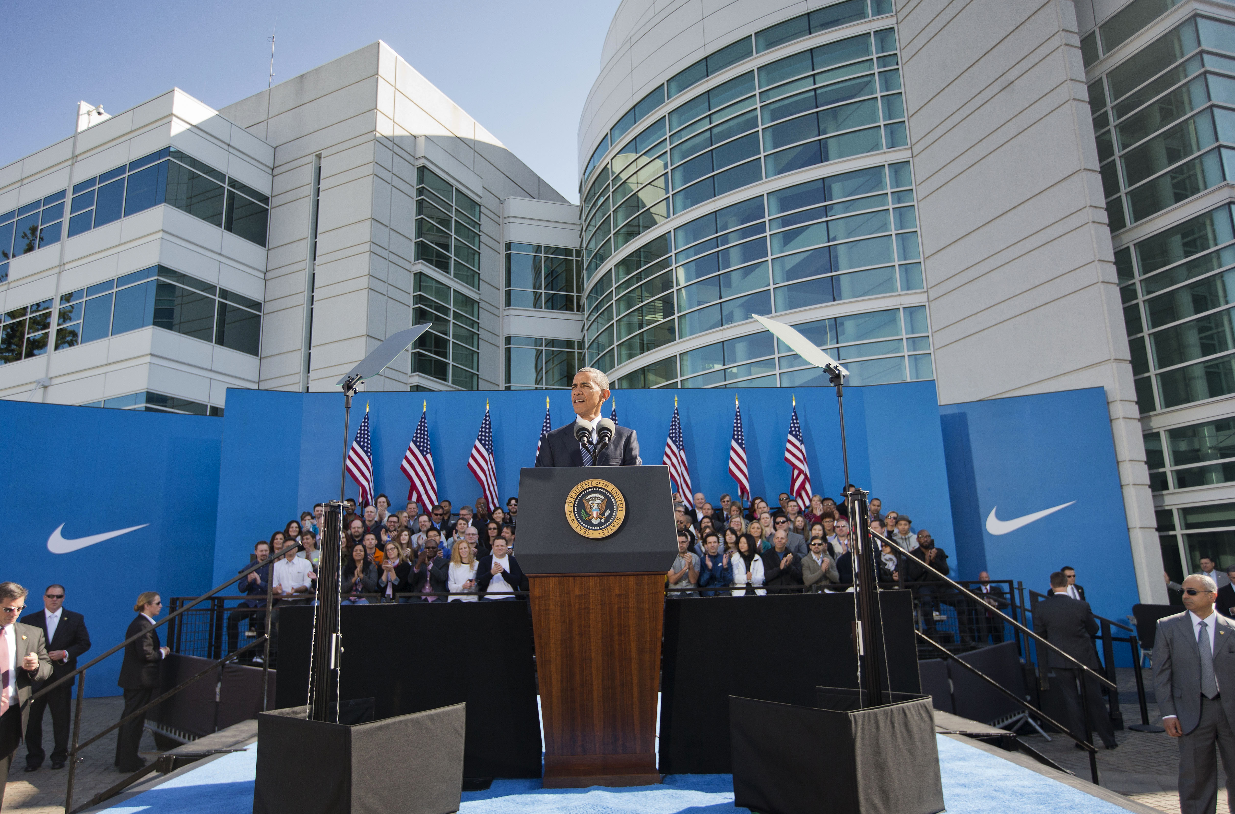 Obama pushes back against Democratic critics of his trade deal, says 'they're just wrong' - The 