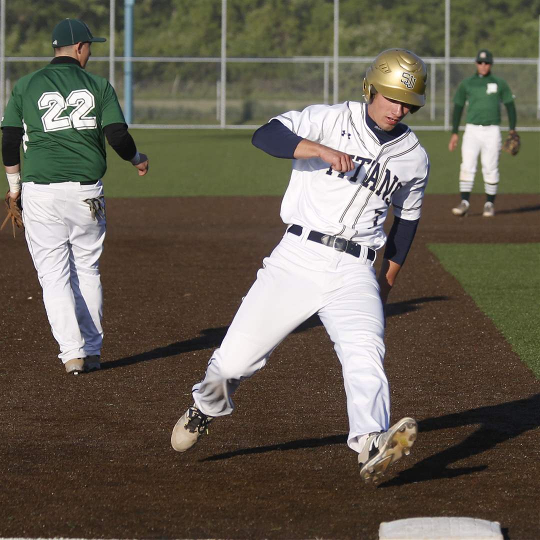 SPT-DistrictBaseball22p-16