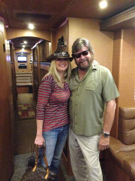 Keeping time: Toledo native Michelle Poe plays bass for Hank Williams