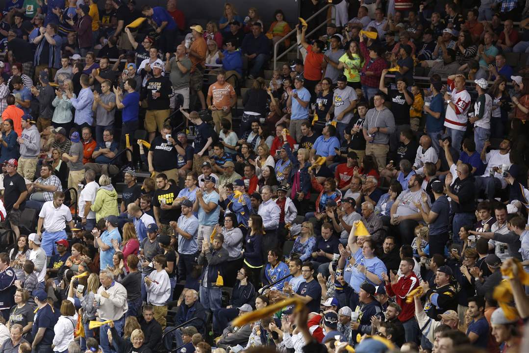 SPT-walleye28p-CROWD