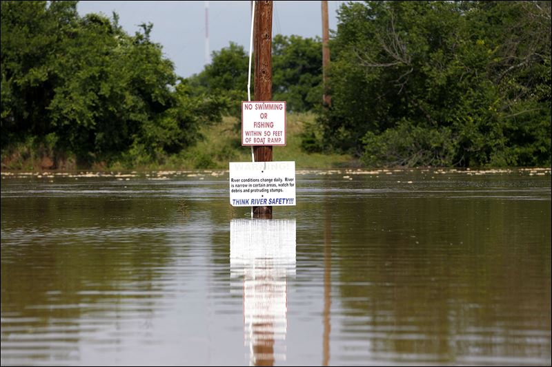 Swollen rivers cause Texas cities to worry about flooding Toledo Blade
