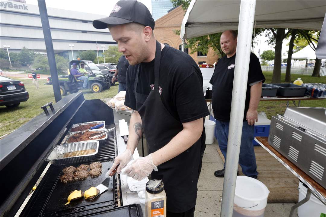 CTY-burgerbash04-Brian-Murphy