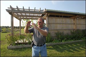Don Schooner, owner of Schooner Farms, describes new Flow beehives. Mr. Schooner says ‘nature has natural patterns. And if you follow that pattern, you’ll be fine.’