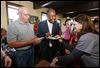 Carson campaigns at Findlay eatery