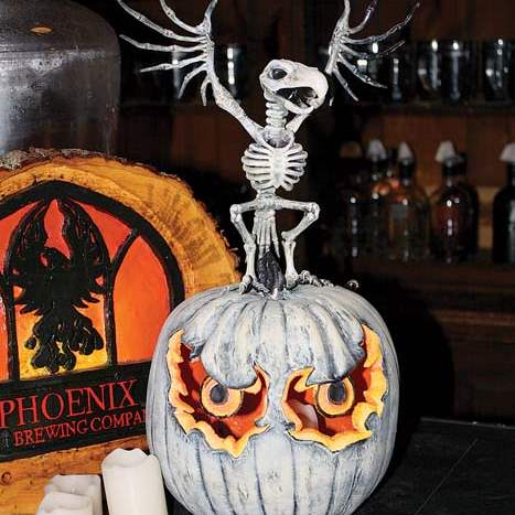phoenix-halloween-display