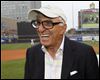 Jamie Farr collapses on set