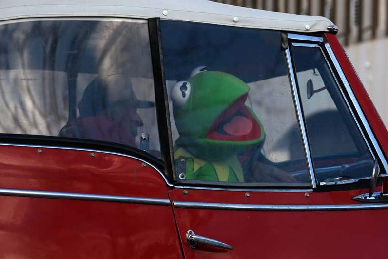 CTY-PARADE14p-Kermit-the-Frog
