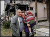 Blade deliveryman alerts 2 of blaze