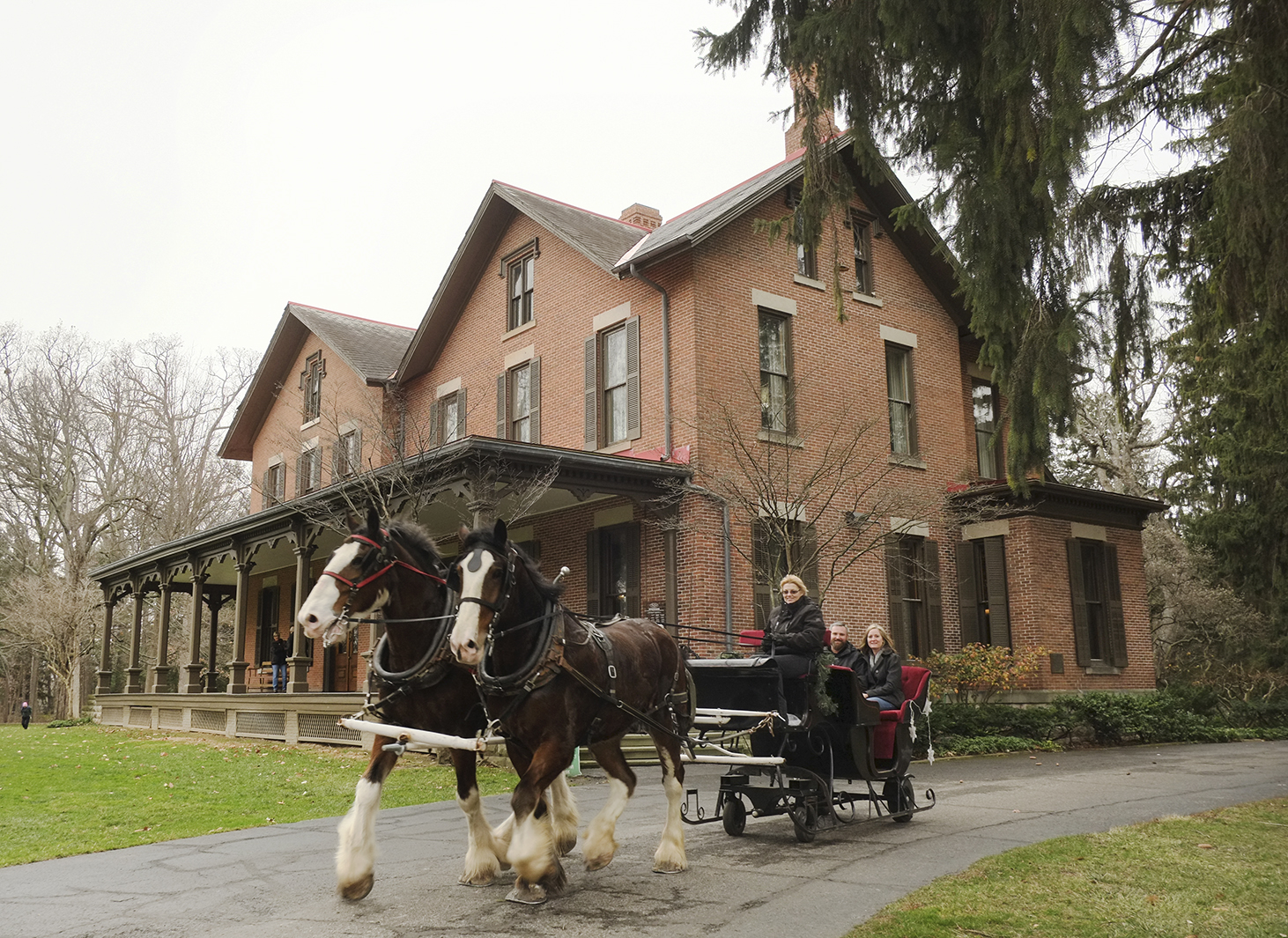 Hayes center offers holiday sleigh rides The Blade