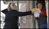 Volunteers deliver food for pets