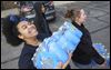 Toledo teens volunteer to aid Flint