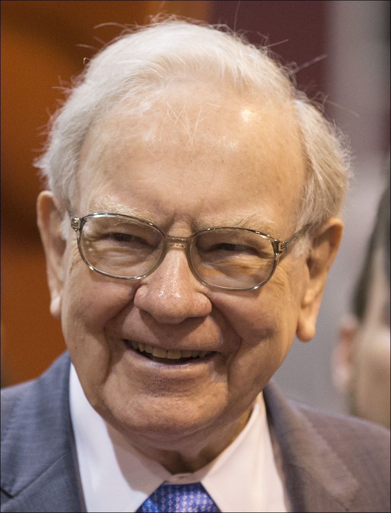 Buffett says U.S. economy weaker than he expected but growing - Toledo