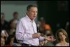 Kasich stumps in Akron