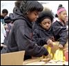 Toledo students serve the homeless