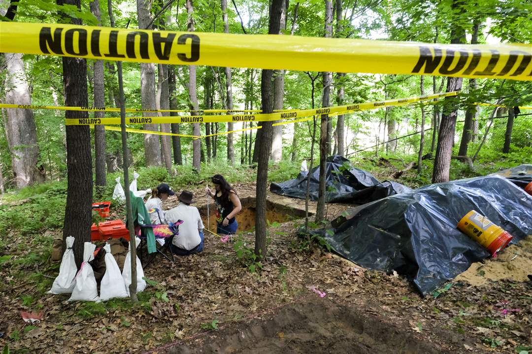 CTY-dig14o-on-June-13-2016-Under-the-direction-of-UT-Prof-Melissa-Baltus-PhD-assistant-professor-of-Sociology-and-Anthropology-t