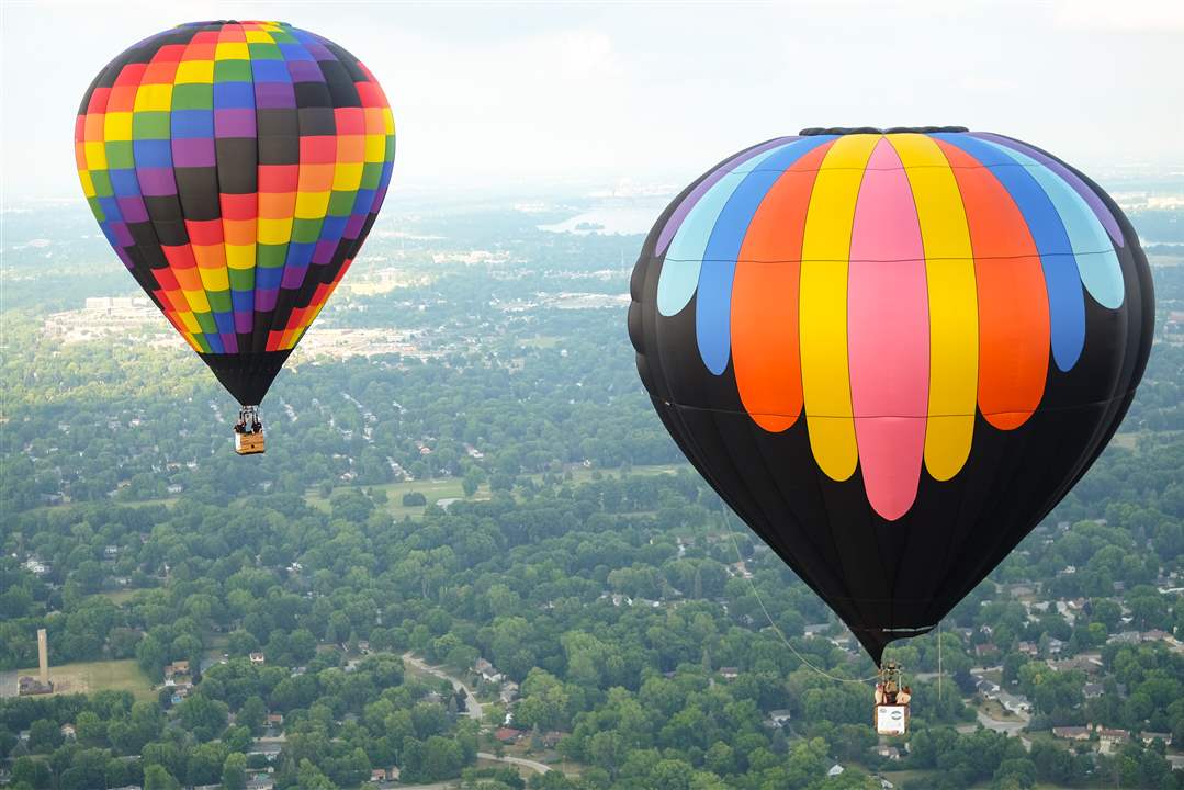 Hot-air-balloons-7-16