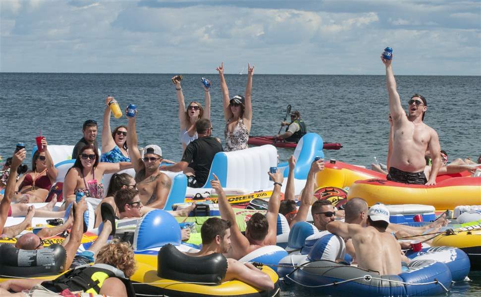 Uh, Oh, Canada 1,500 people on rafts returned to Michigan The Blade