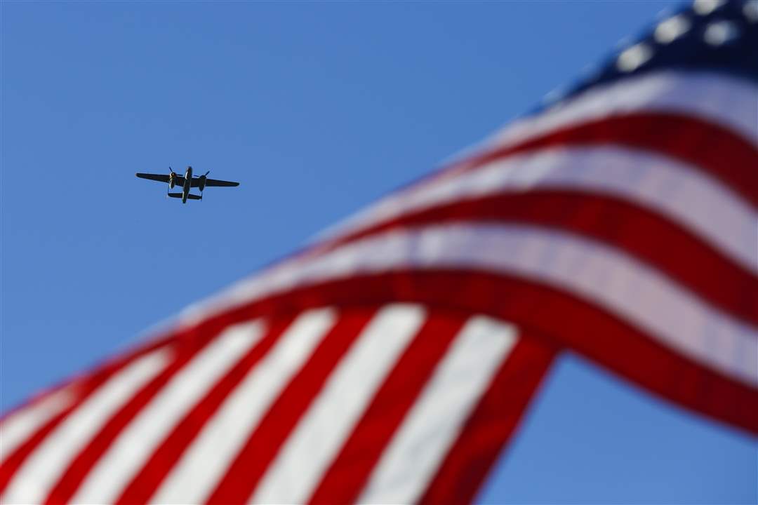 B-25-flies-9-2