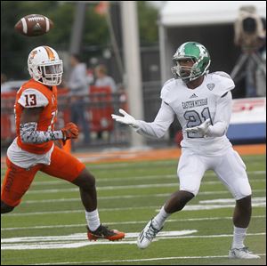 Bowling Green's Jamari Bozeman, left, is likely to start against Oregon on Saturday.