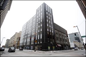 Removal of a facade at the Nasby Building in downtown Toledo will close part of Huron Street for about two weeks, starting Wednesday, the city transportation division announced.